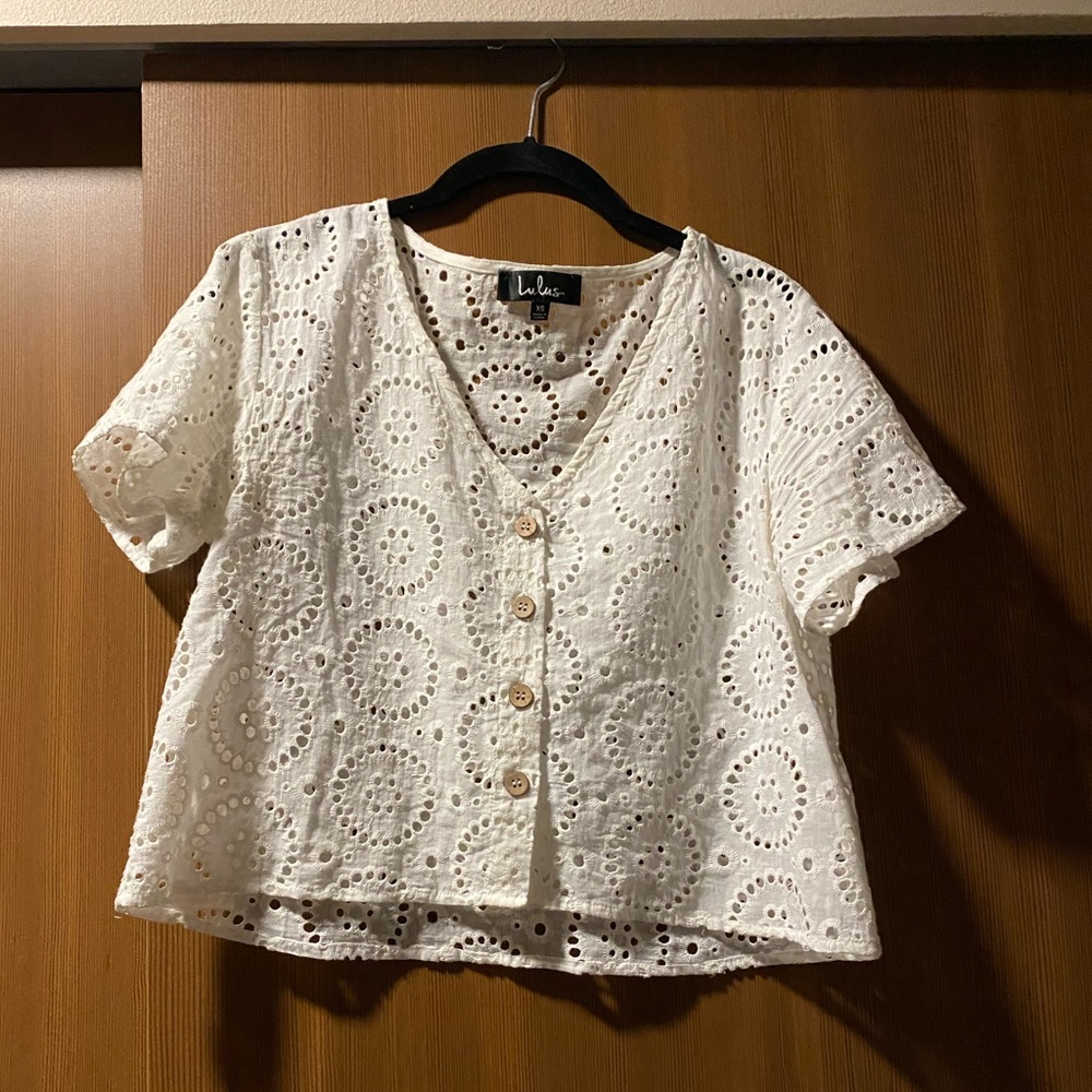 Lulu’s White Eyelet Lace Top